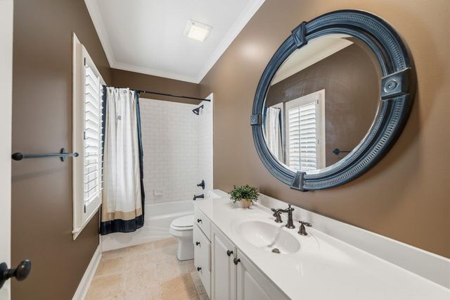 2301 CAYLORS WOODS CV, Germantown, TN 38138