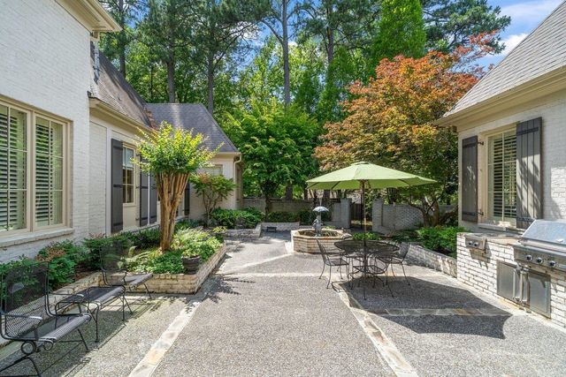 2301 CAYLORS WOODS CV, Germantown, TN 38138