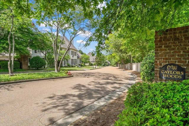 2301 CAYLORS WOODS CV, Germantown, TN 38138