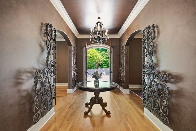 2301 CAYLORS WOODS CV, Germantown, TN 38138