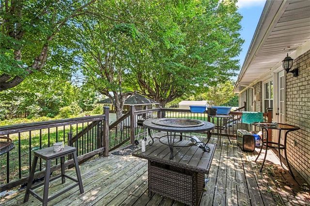 2041 W Main Street, Yadkinville, NC 27055