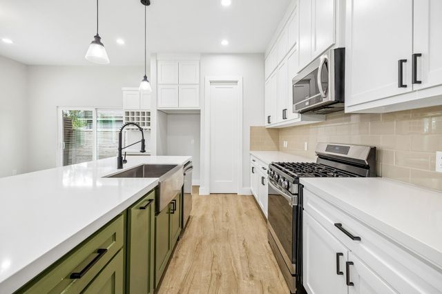 403 Fenn Street, Houston, TX 77018