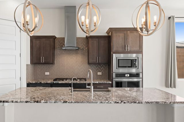 7102 Eagle Rock Court NE, Rio Rancho, NM 87144