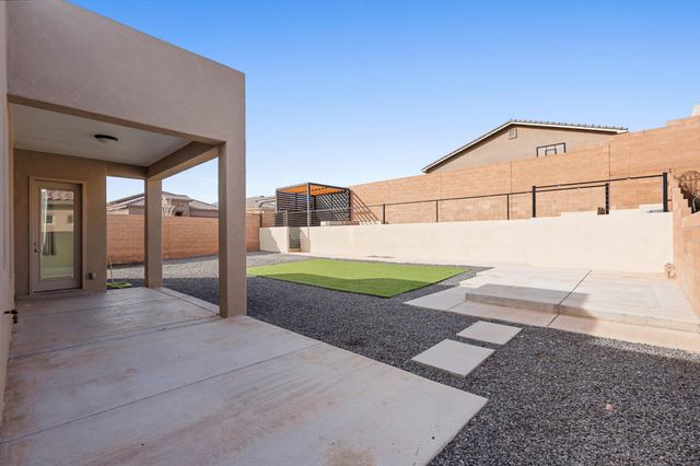 7102 Eagle Rock Court NE, Rio Rancho, NM 87144