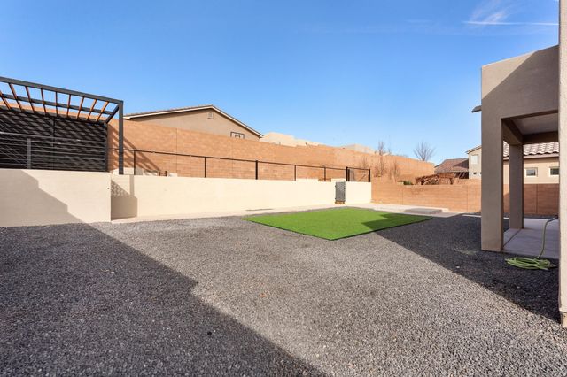 7102 Eagle Rock Court NE, Rio Rancho, NM 87144