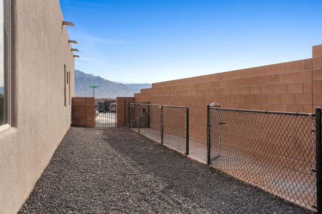 7102 Eagle Rock Court NE, Rio Rancho, NM 87144