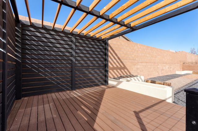 7102 Eagle Rock Court NE, Rio Rancho, NM 87144