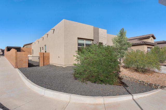 7102 Eagle Rock Court NE, Rio Rancho, NM 87144