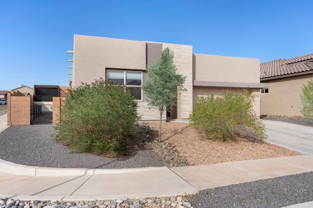 7102 Eagle Rock Court NE, Rio Rancho, NM 87144