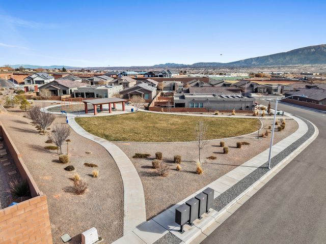 7102 Eagle Rock Court NE, Rio Rancho, NM 87144