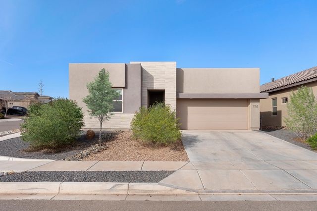 7102 Eagle Rock Court NE, Rio Rancho, NM 87144
