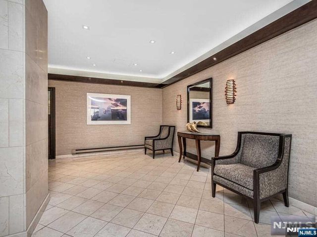 300 Winston Drive 2516, Cliffside Park, NJ 07010