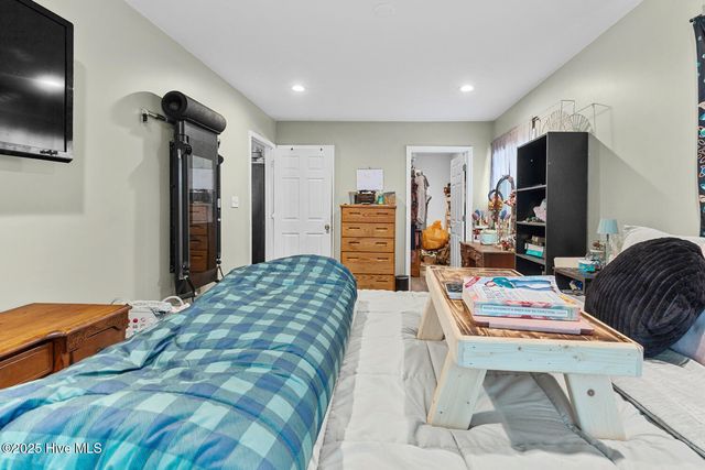 608 Henderson Drive, Jacksonville, NC 28540