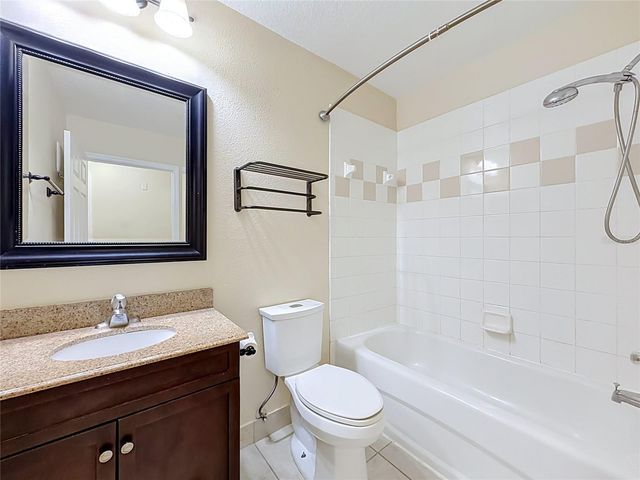 6512 SWISSCO DRIVE 1422, Orlando, FL 32822
