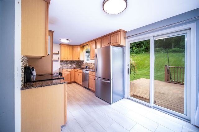 127 Robert Drive, South Windsor, CT 06074