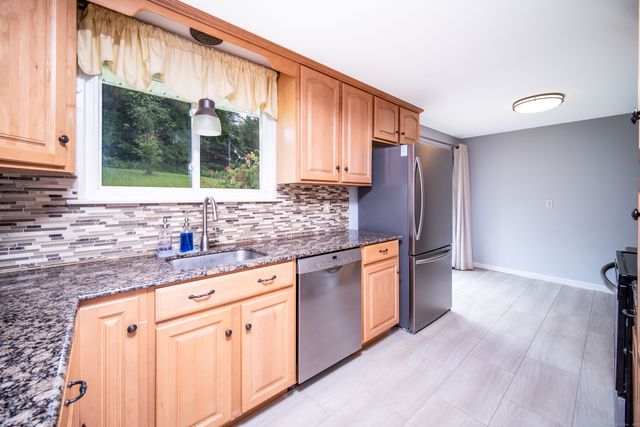 127 Robert Drive, South Windsor, CT 06074