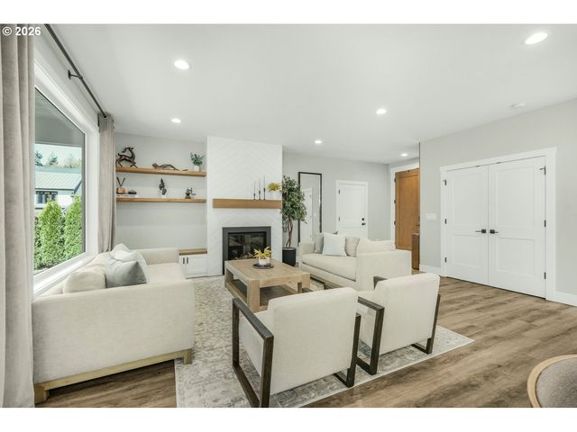 1615 Se 44TH Cir, Brush Prairie, WA 98606