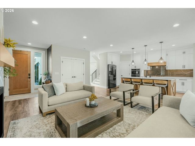 1615 Se 44TH Cir, Brush Prairie, WA 98606