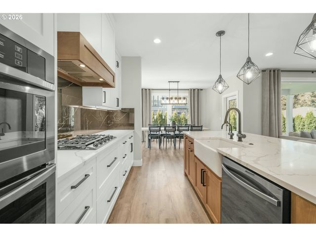 1615 Se 44TH Cir, Brush Prairie, WA 98606