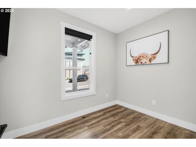 1615 Se 44TH Cir, Brush Prairie, WA 98606