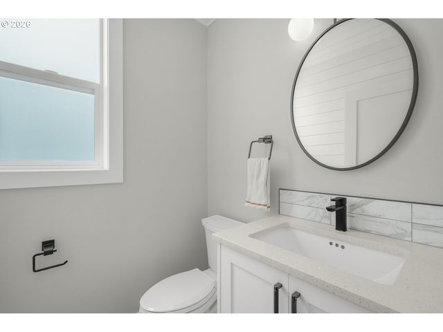 1615 Se 44TH Cir, Brush Prairie, WA 98606