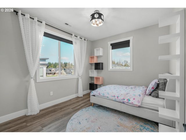 1615 Se 44TH Cir, Brush Prairie, WA 98606