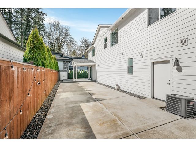 1615 Se 44TH Cir, Brush Prairie, WA 98606