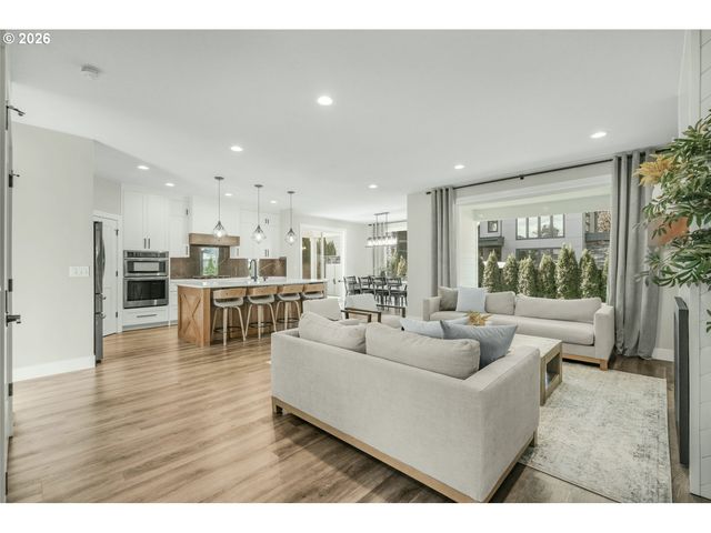 1615 Se 44TH Cir, Brush Prairie, WA 98606