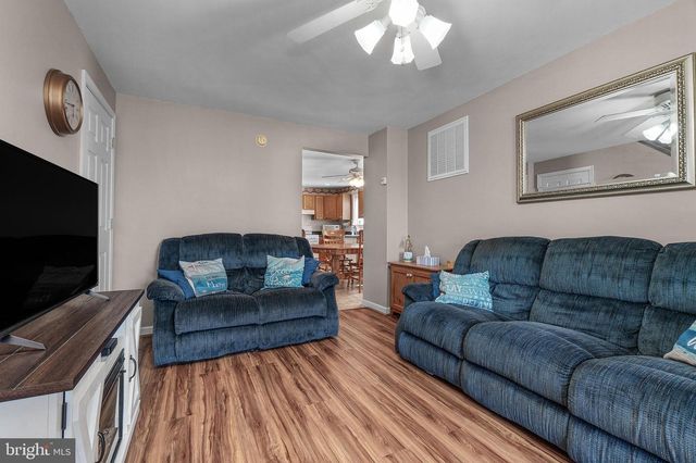 223 W 19TH AVE, Wildwood, NJ 08260