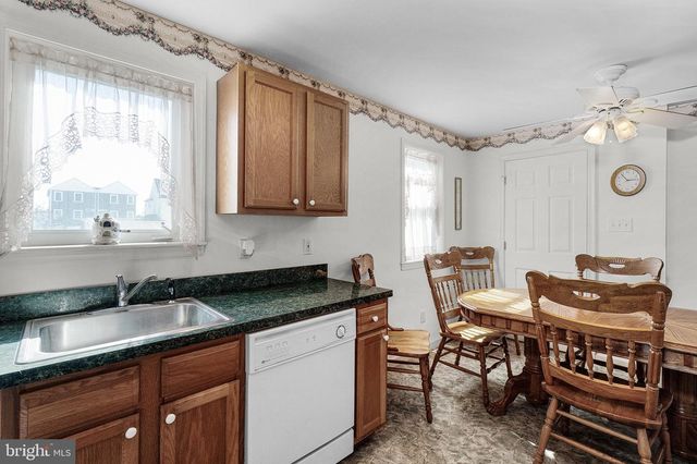 223 W 19TH AVE, Wildwood, NJ 08260