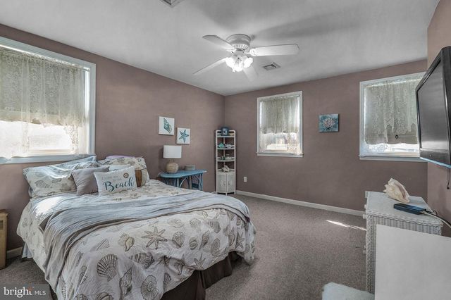 223 W 19TH AVE, Wildwood, NJ 08260