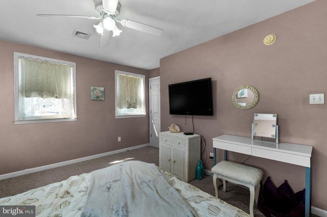 223 W 19TH AVE, Wildwood, NJ 08260