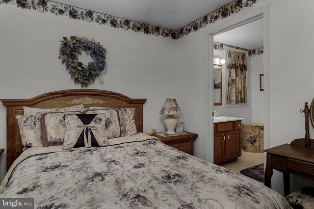 223 W 19TH AVE, Wildwood, NJ 08260