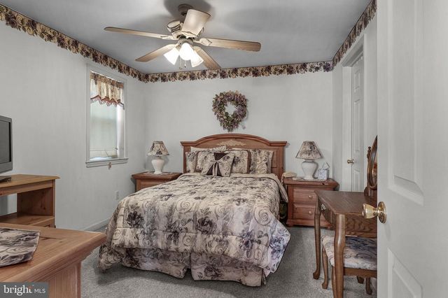 223 W 19TH AVE, Wildwood, NJ 08260