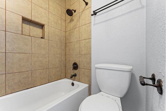 19 Hideaway Drive Drive, Friendswood, TX 77546