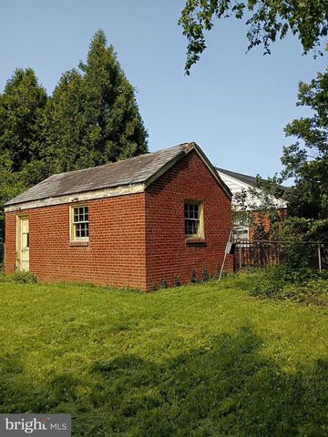 1816 TAYLOR ST NW, Washington, DC 20011