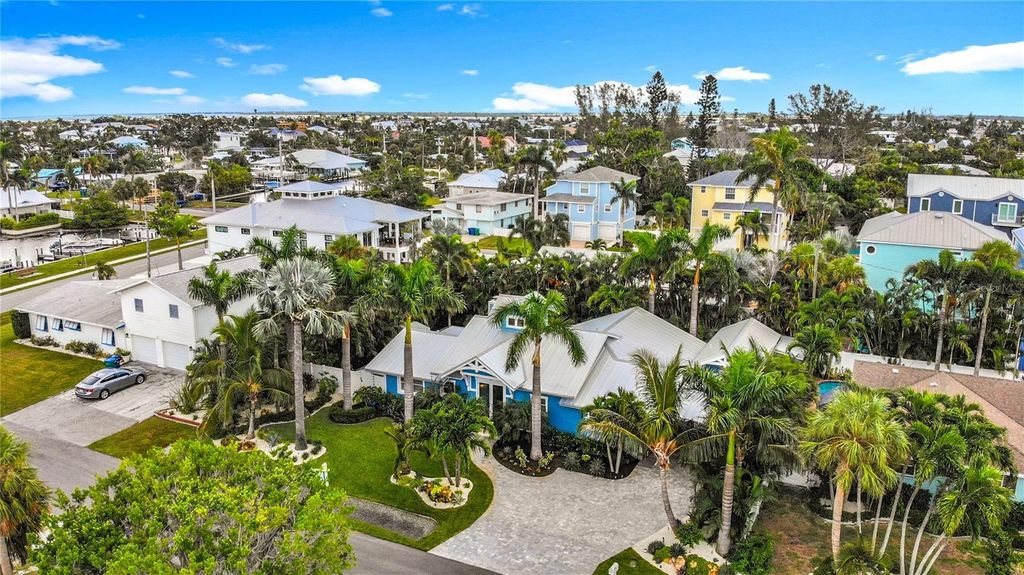 403 75TH STREET, HOLMES BEACH, FL 34217 — photo 5