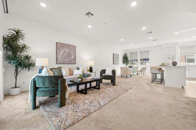 2310 Stardust Gln, Escondido, CA 92025