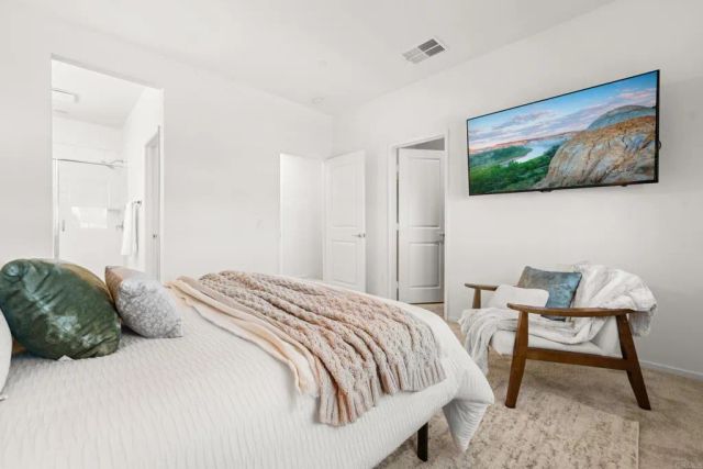 2310 Stardust Gln, Escondido, CA 92025