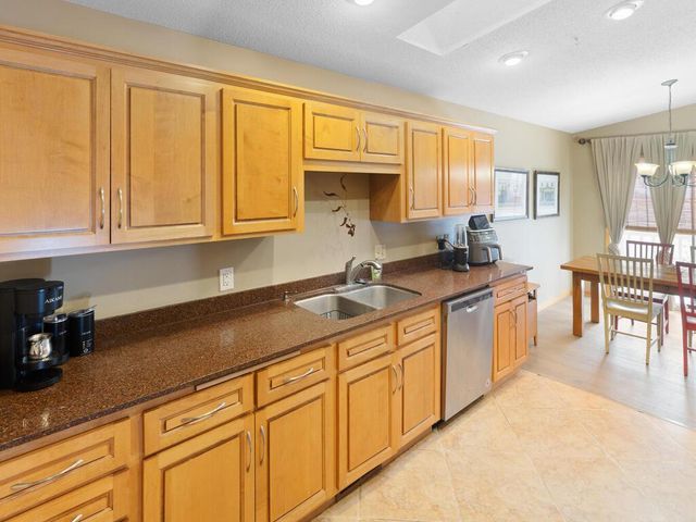 5601 Bimini Drive, Minnetonka, MN 55343