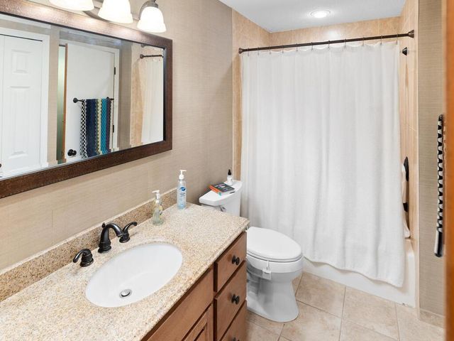 5601 Bimini Drive, Minnetonka, MN 55343