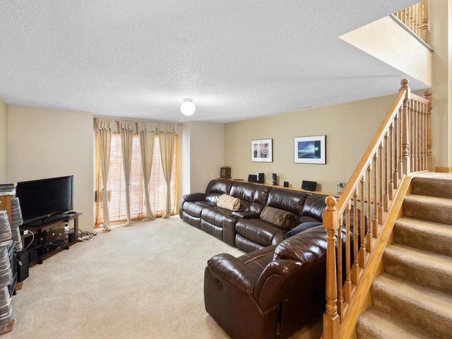 5601 Bimini Drive, Minnetonka, MN 55343