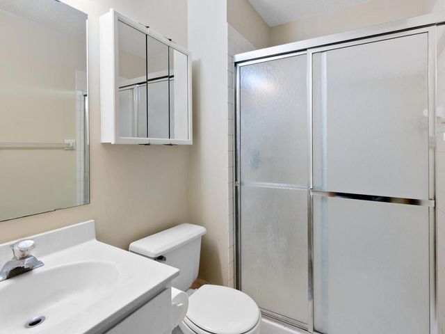 5601 Bimini Drive, Minnetonka, MN 55343