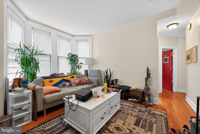 1900 W DIAMOND ST, Philadelphia, PA 19121