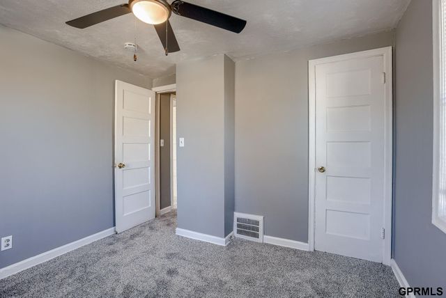 5818 N 24Th Street, Omaha, NE 68110