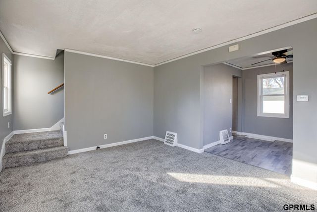 5818 N 24Th Street, Omaha, NE 68110