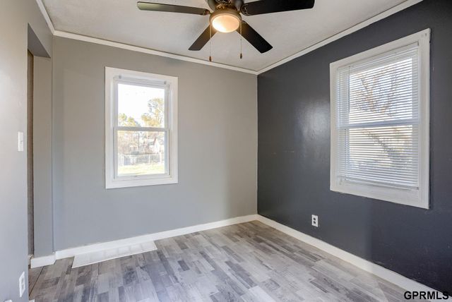 5818 N 24Th Street, Omaha, NE 68110