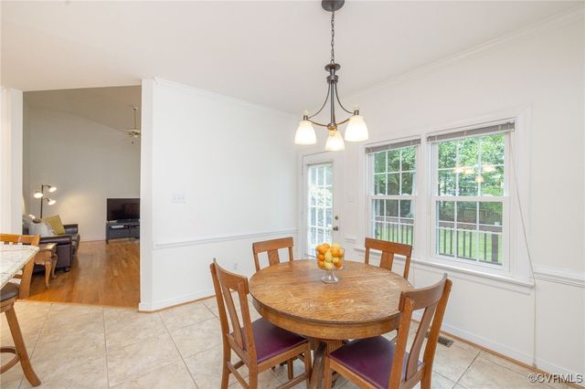 6021 Chestnut Hill Dr, Glen Allen, VA 23059
