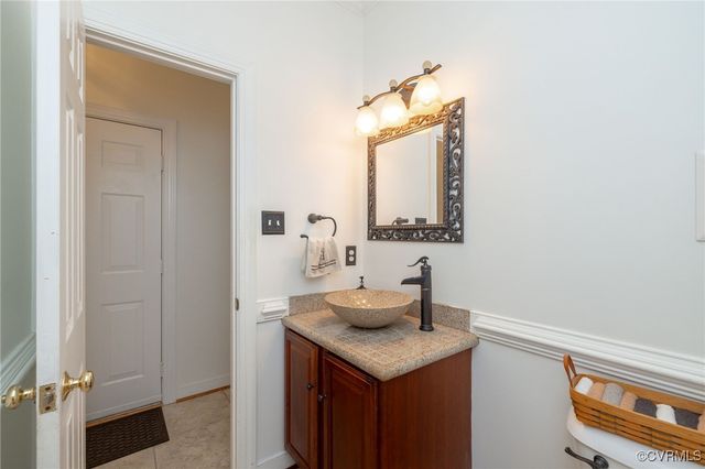 6021 Chestnut Hill Dr, Glen Allen, VA 23059