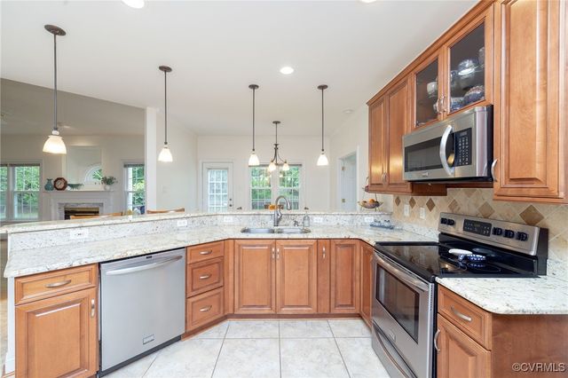 6021 Chestnut Hill Dr, Glen Allen, VA 23059
